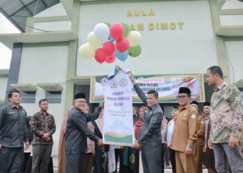 Pj Bupati Bener Meriah Haili Yoga Resmikan Program Sekolah Belangi Angkatan Ke-2