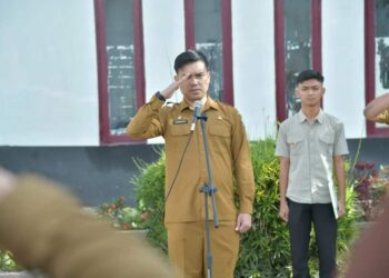 Pimpin Apel Pagi, Pj. Sekda Khairmansyah Ajak Pemerintah Kampung Untuk Tetap Prima