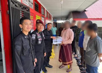 Sambut Idul Fitri 1445 H, Rutan Takengon Bagikan Baju Seragam Bagi Tamping Dan Baju Koko Kepada Seluruh WBP