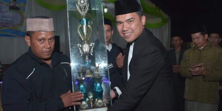 Pj. Sekda Khairmansyah Resmi Tutup MTQ Kecamatan Bener Kelipah, Kampung BKU Juara Umum
