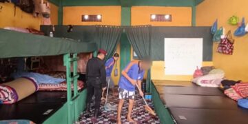 Semarak HBP Ke 60, WBP Rutan Takengon Gotong Royong Jaga Blok Hunian Tetap Bersih