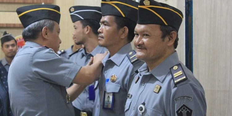 Lapas Kutacane Gelar Penyematan Pangkat dan Penyerahan Piagam Penghargaan Pegawai Teladan