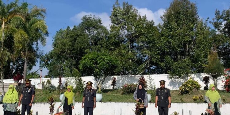 Peringati HBP Ke 60, Rutan Bener Meriah Gelar Tabur Bunga Di TMP Takengon