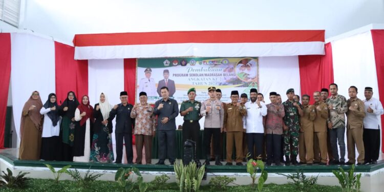 Kasat Binmas Polres Bener Meriah Hadiri Pembukaan Sekolah Madrasah Belangi Angkatan Ke 2 