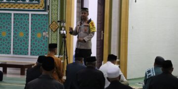 Shalat Subuh Bersama Warga Takengon, Kapolres Sampaikan Himbauan Kamtibmas
