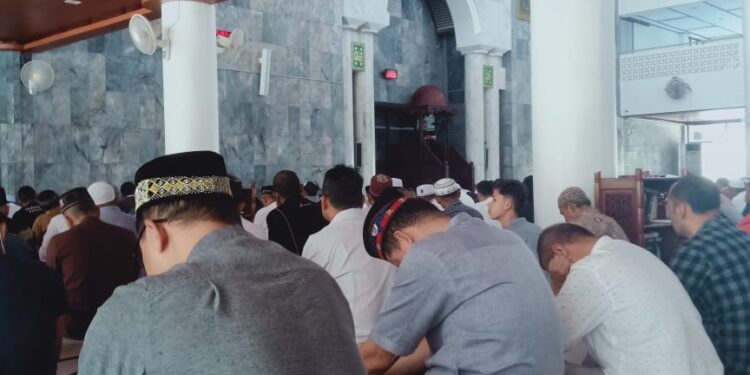 Khatib Jumat Mesjid Istiqamah BDI Perta Arun Gas Lhokseumawe “Iblis Selalu Menggoda Manusia”