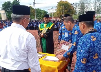 Pj Bupati Aceh Singkil Azmi Lantik 752 ASN PPPK Dan PNS 