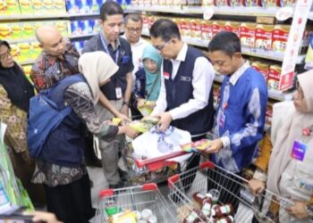 Sekda Lhokseumawe Bersama BPOM Sidak Pusat Perbelanjaan Suzuya