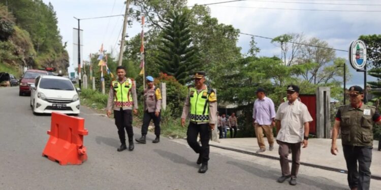 Puncak Libur Lebaran, Pj. Bupati T. Mirzuan Pantau Kelancaran Arus Balik Wisatawan Dan Lokasi Wisata Di Aceh Tengah