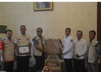 PLN UP3 Langsa Salurkan Zakat Rp 50 Juta ke Baitul Mal Langsa