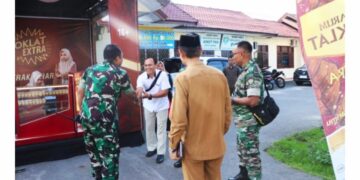 Dandim 0104/Aceh Timur Hadiri Pembukaan Bazar TNI Serentak Secara Vidcon Dalam Rangka Hari Raya Idul Fitri 1445 H di Kota Langsa