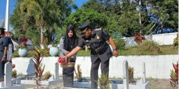 Peringati HBP Ke 60, Kantor Imigrasi Takengon Menghadiri Acara Upacara Dan Tabur Bunga Di Makam Pahlawan