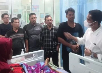 Baitul Mal Langsa Salurkan Santunan untuk Korban Dugaan Penganiayaan dan Perampokan