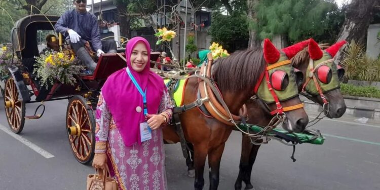 Pj. Ketua TP-PKK Bener Meriah Hadiri HUT Ke -42 Dekranas Dan HKG ke 52 PKK Di Solo