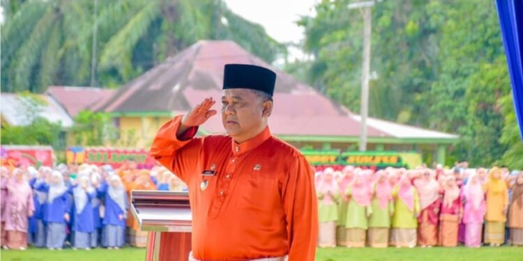 Memperingati Hari Pendidikan Nasional Di Pimpin Langsung PJ Bupati Aceh Tamiang Drs Asra Di Lapangan Kejuruan Muda
