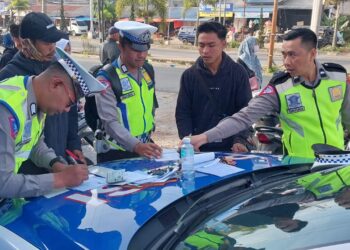 Satlantas Polres Aceh Tengah Himbau Kepada Pengguna Jalan Untuk Tertib Berlalu Lintas