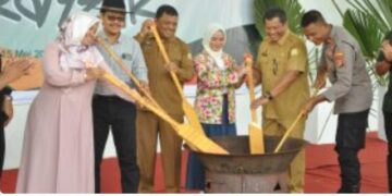 Wakili Pj Bupati, Sekda Aceh Besar Buka Kenduri Aceh Rayeuk Di Kota Jantho