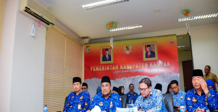 Zoom Meeting Bersama Kemendagri, Pemda Kampar Selalu Berupaya Menekan Angka Inflasi