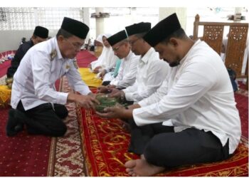 Peusijuek Jemaah Calon Haji, Pj Wali Kota: Semoga Menjadi Haji Mabrur