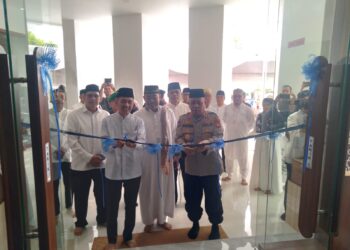 Pj Walikota Palembang Ratu Dewa Meresmikan Mesjid Al – Basmah