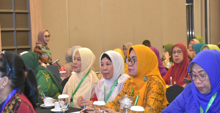 Ikuti Seminar PP PAUD, Bunda PAUD Kampar Ricana Ajak Tingkatkan Kualitas Belajar Anak Usia Dini