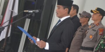 Pemko Langsa Menggelar Upacara Peringati Hari Pendidikan Nasional Yang Dipimpin Oleh Pj. Walikota Syaridin