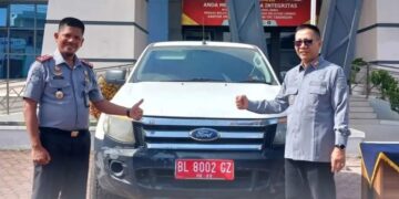 Kepala Kantor Imigrasi Hamdani Menyerahkan Satu Unit Mobil Kepada Rutan Kelas IIB Takengon