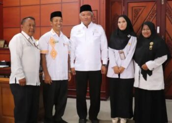 Terima Audiensi SMKN 1 Terkait Sampah Danau Lut Tawar, Ini Harapan Sekda Subhandhy