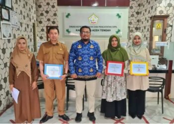 Tiga ASN Dukcapil Terpilih Jadi Pegawai Teladan Bulan April