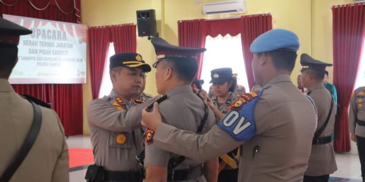 Kapolres AKBP Ronald Sumaja Pimpin Sertijap Kasat Samapta Dan Kapolsek Kampar Kiri Hilir
