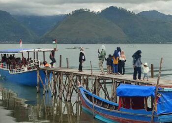 Hari Ketiga Idul Adha, Kapal Wisata Objek Tulisan “Danau Lut Tawar” Jadi Tujuan Favorit