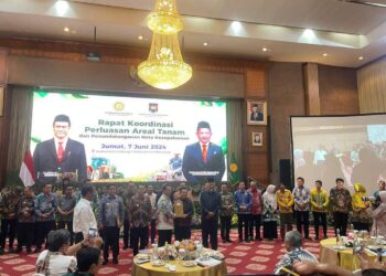 Hadiri Rakor Perluasan Areal Tanam, Aceh Singkil Terima Traktor Dan Alat Pompanisasi