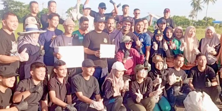 Pj Bupati Bireuen Aulia Sofyan Ikuti Aksi Akbar Bersihkan Di Ujong Blang