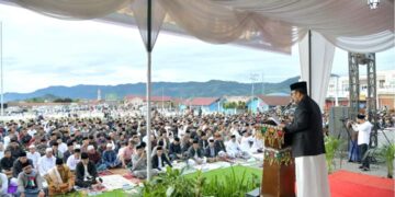 Pj. Bupati Haili Yoga Shalat Idul Adha 1445 H Bersama Masyarakat Di Masjid Babussalam