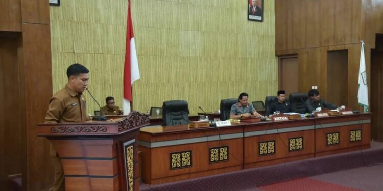 Pj.Sekda Bener Meriah Khairmansyah Sampaikan Laporan Pertanggungjawaban APBK Tahun 2023