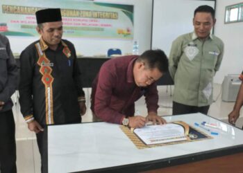 Dinkes Bener Meriah Tandatangani Pakta Pencanangan Pembangunan Zona Integritas