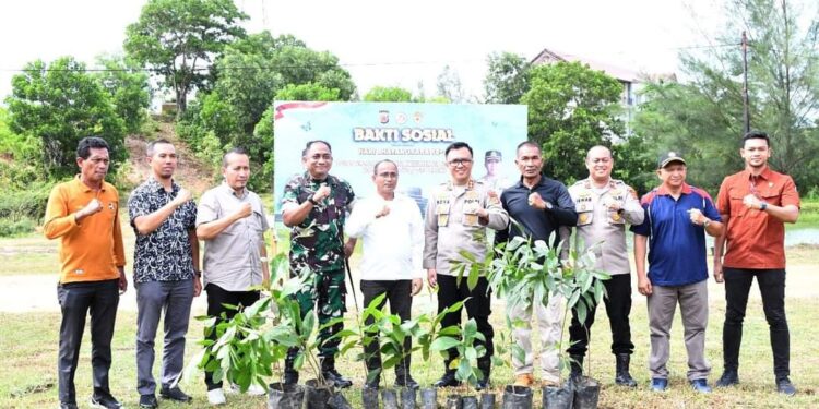 Peringati Hari Bhayangkara ke-78, Pj Bupati Aceh Timur Hadiri Kegiatan Bakti Sosial