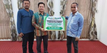 Pj. Bupati Mahyuddin Terima Zakat Perusahaan BAS Cabang Idi Aceh Timur Rp 500 Juta