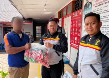 Penuhi Kebutuhan Dasar, Rutan Takengon Bagikan Perlengkapan Mandi Dan Alat Kebersihan Bagi WBP