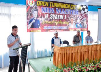 Buka Resmi Open Turnamen Catur, Pj Sekda Kampar Ahmad Yuzar : “Tetap Menjaga Silaturahmi Dan Menjunjung Tinggi Sportifitas”