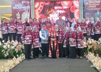 Pj Bupati H. Hani S Rustam SH Launching “Batik Jumputan Pedade” Khas Banyuasin