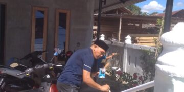 Geuchik Lhok Banei Yusri Bersama Aparatur Gampong Gelar Gotong Royong