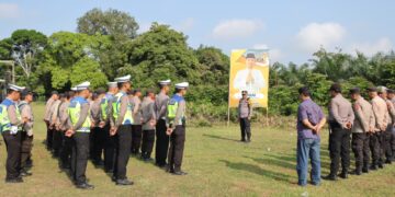 Polres Kuansing Gelar Apel Pengamanan Pacu Jalur Rayon II Di Tepian Rajo