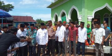 Pemda Aceh Singkil Hadiri Peletakan Batu Pertama Renovasi Masjid Baitus Syarif Di Teluk Ambun