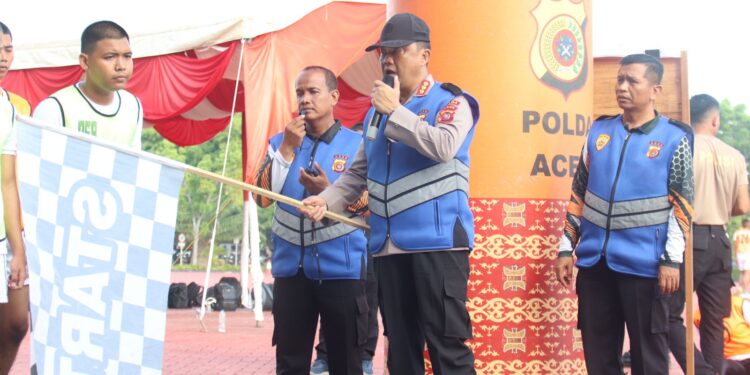 Ikut Tes Jasmani, Calon Bintara Polwan Terima Arahan Dari Kabid Humas Polda Aceh