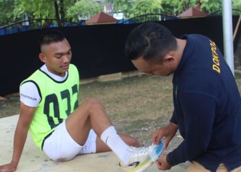 Memakai Sepatu Koyak, Perjuangan Pemuda Aceh Barat Ayat Suci Mengikuti Tes Tamtama Polri