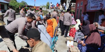 Sambut Hari Jadi Bhayangkara ke 78, Polres Aceh Tengah Berikan Bantuan Sosial Sembako Pada Warga Yang Membutuhkan