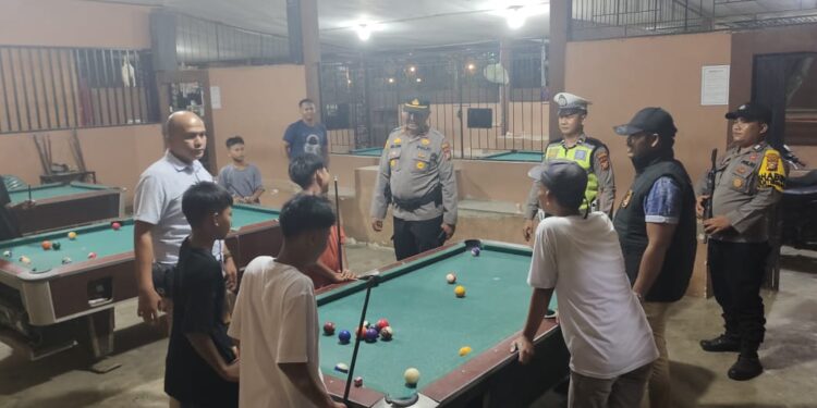 Tingkatkan Kenyamanan Di Wilkumnya Polsek Tapung Hulu Gelar Patroli KRYD