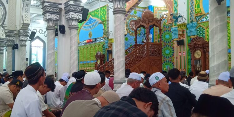 Shalat Ied Di Mesjid Besar Bujang Salim Dewantara Aceh Utara “Keteladanan Nabi Ibrahim AS Dalam Berqurban”