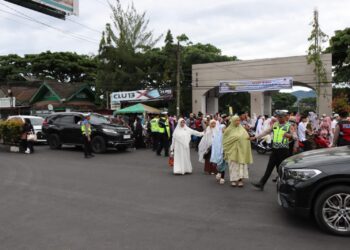 Polres Aceh Tengah Terjunkan Puluhan Personel Amankan Sholat Idul Adha 1445 H
